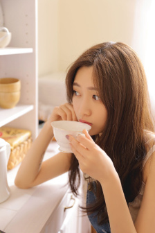 橘奈 子